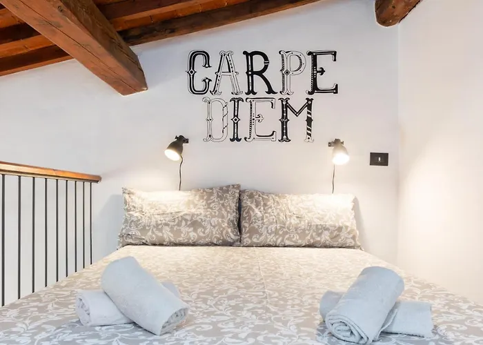 Guesthost - Modern Flat - 3 Mins From Duomo Square *