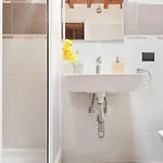 Guesthost - Modern Flat - 3 Mins From Duomo Square Florenz