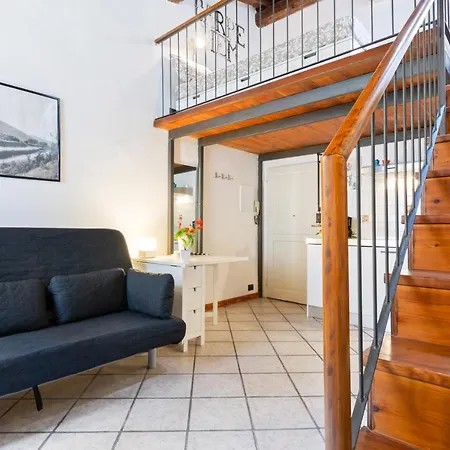 Guesthost - Modern Flat - 3 Mins From Duomo Square Apartamento